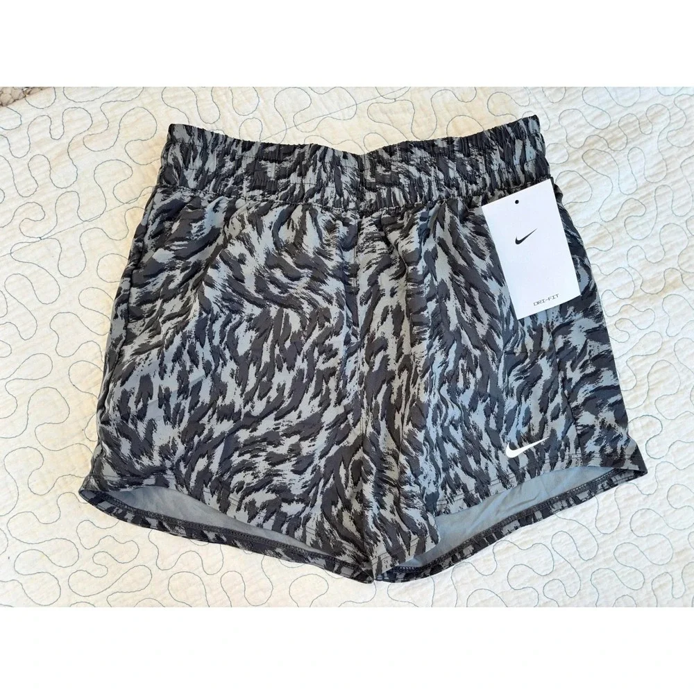 Nike One Dri-FIT Kids Size Medium Training‎ Shorts Grey Black Abstract